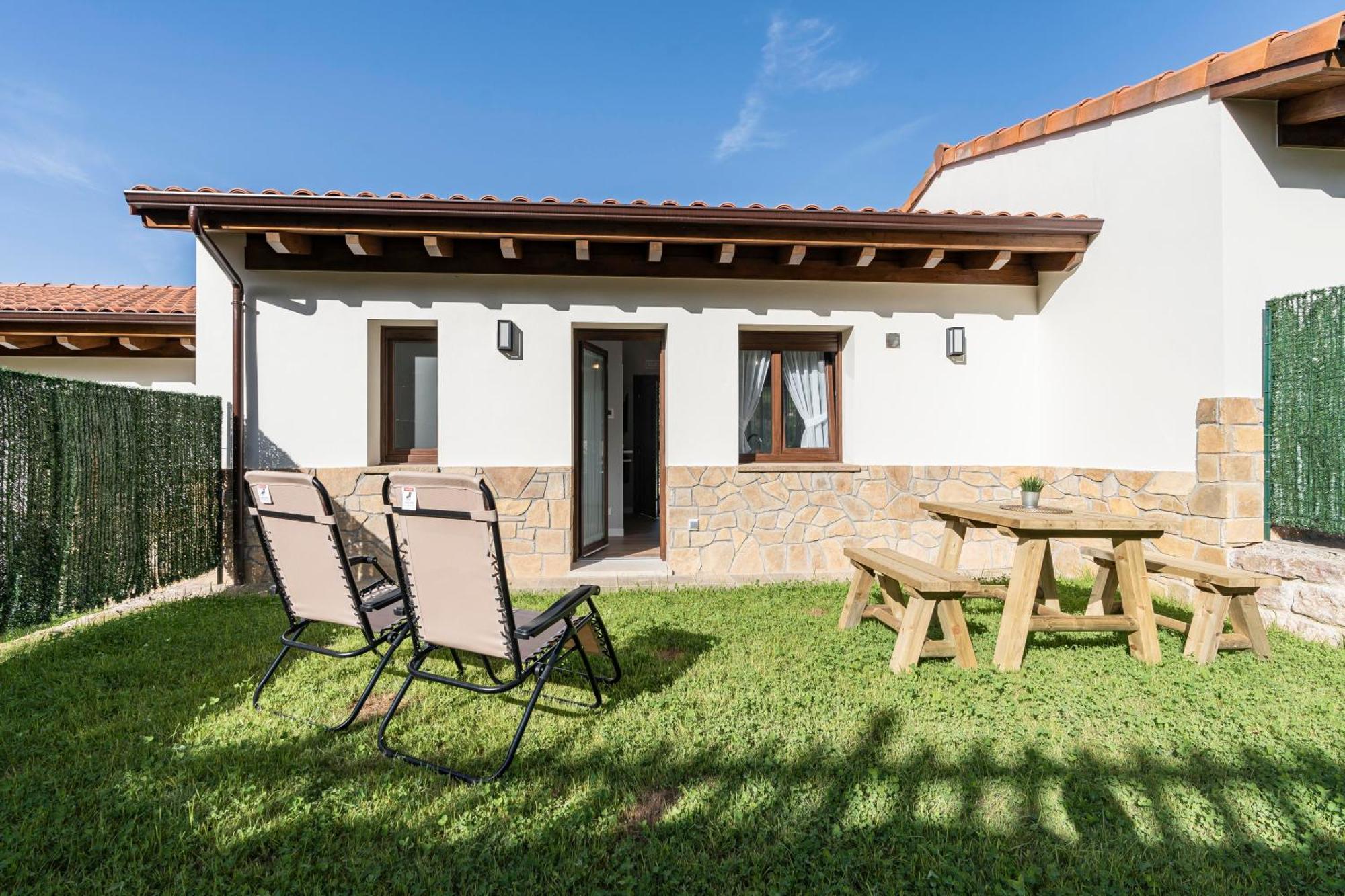 Apartamentos Cuetumerin Onís エクステリア 写真