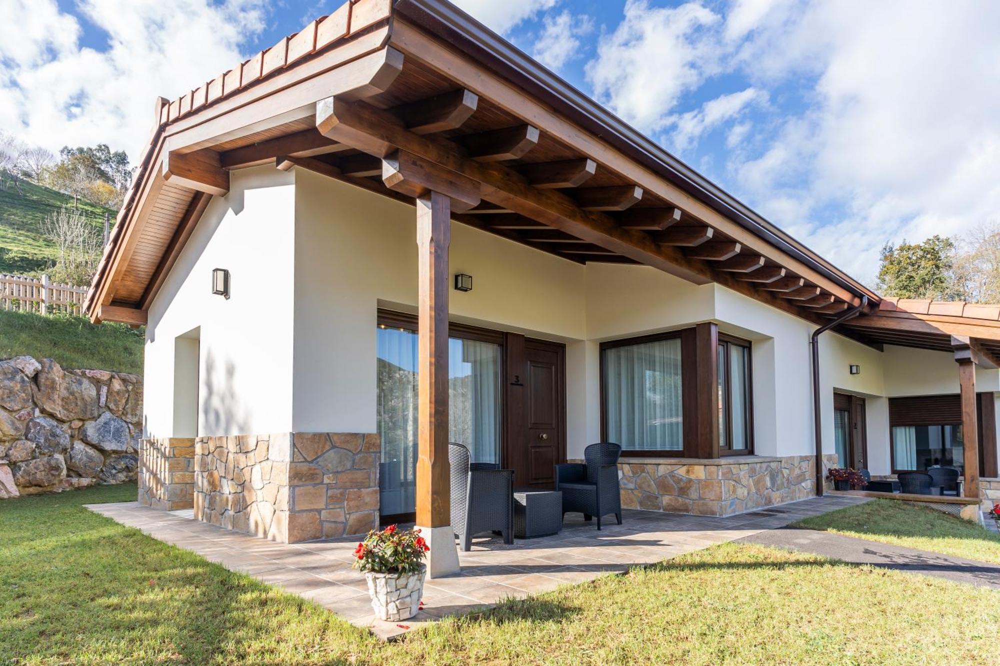 Apartamentos Cuetumerin Onís エクステリア 写真