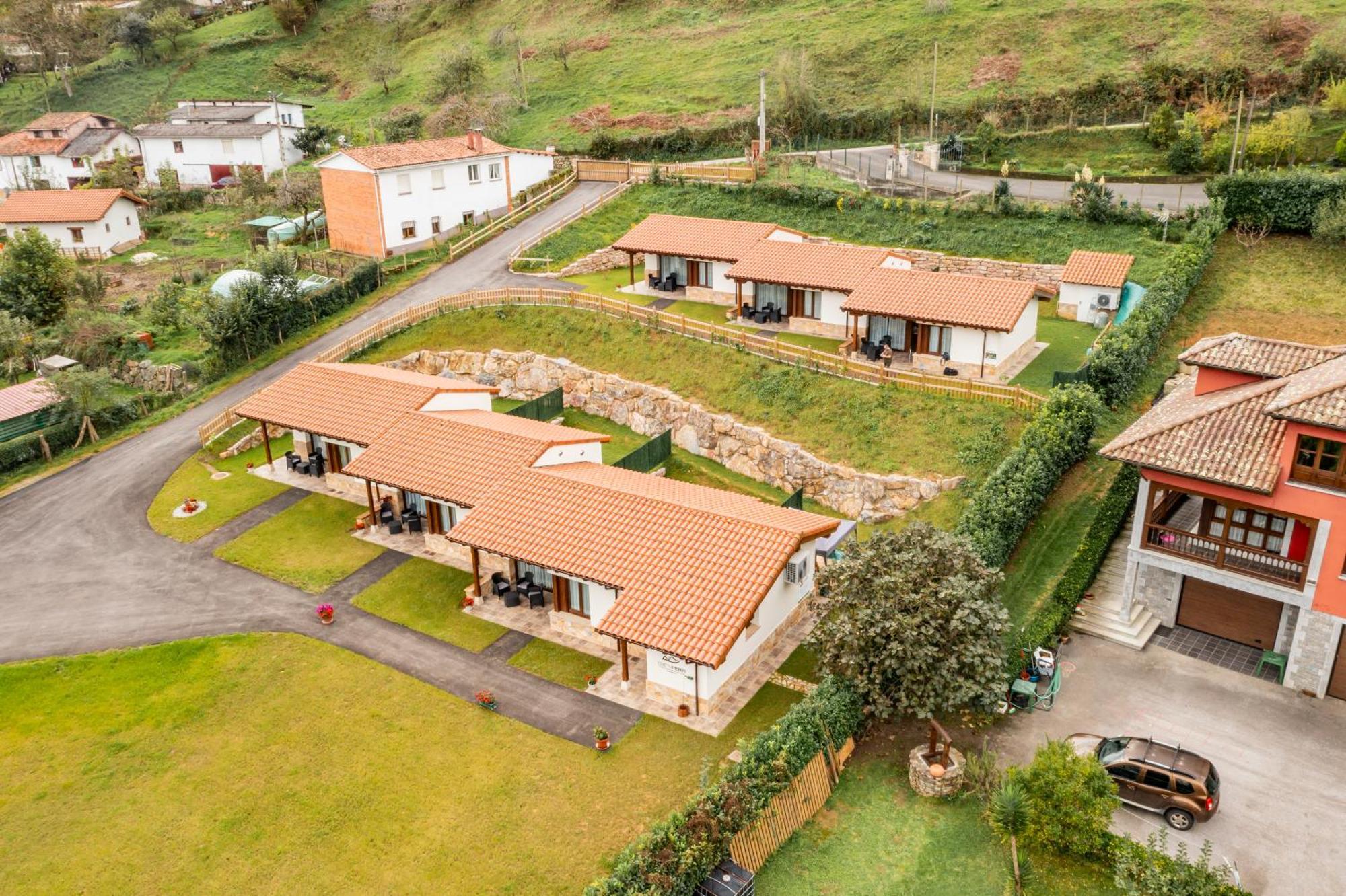 Apartamentos Cuetumerin Onís エクステリア 写真