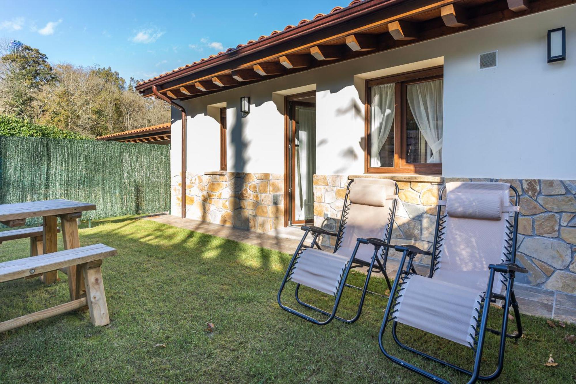 Apartamentos Cuetumerin Onís エクステリア 写真