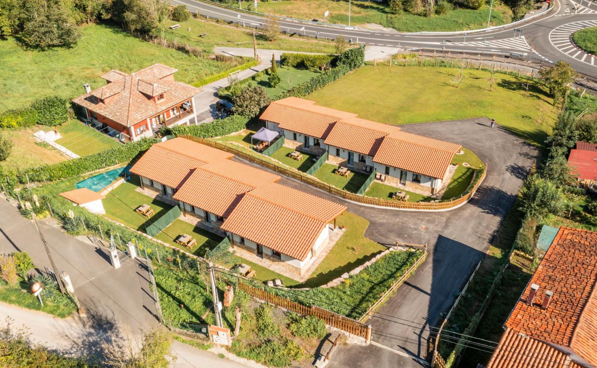 Apartamentos Cuetumerin Onís エクステリア 写真